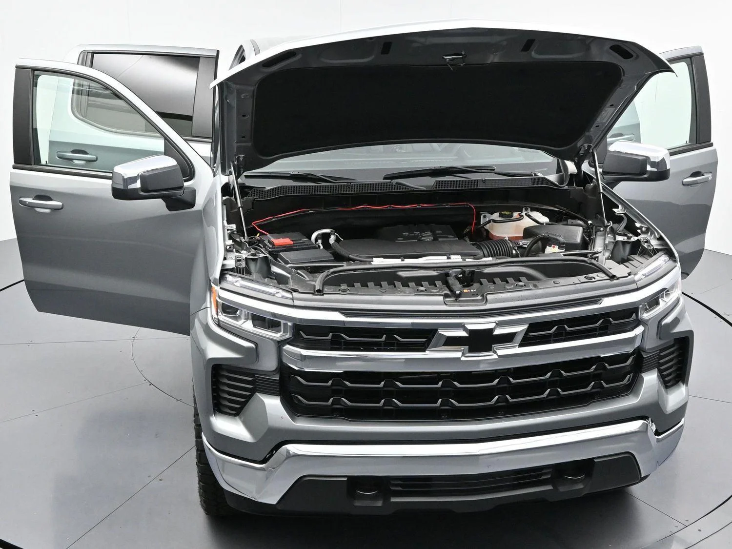 Used 2025 Sterling Gray Metallic Chevrolet LT image 45