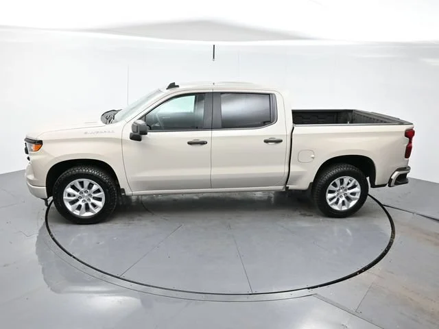 Used 2026 White Sands Chevrolet Custom image 32