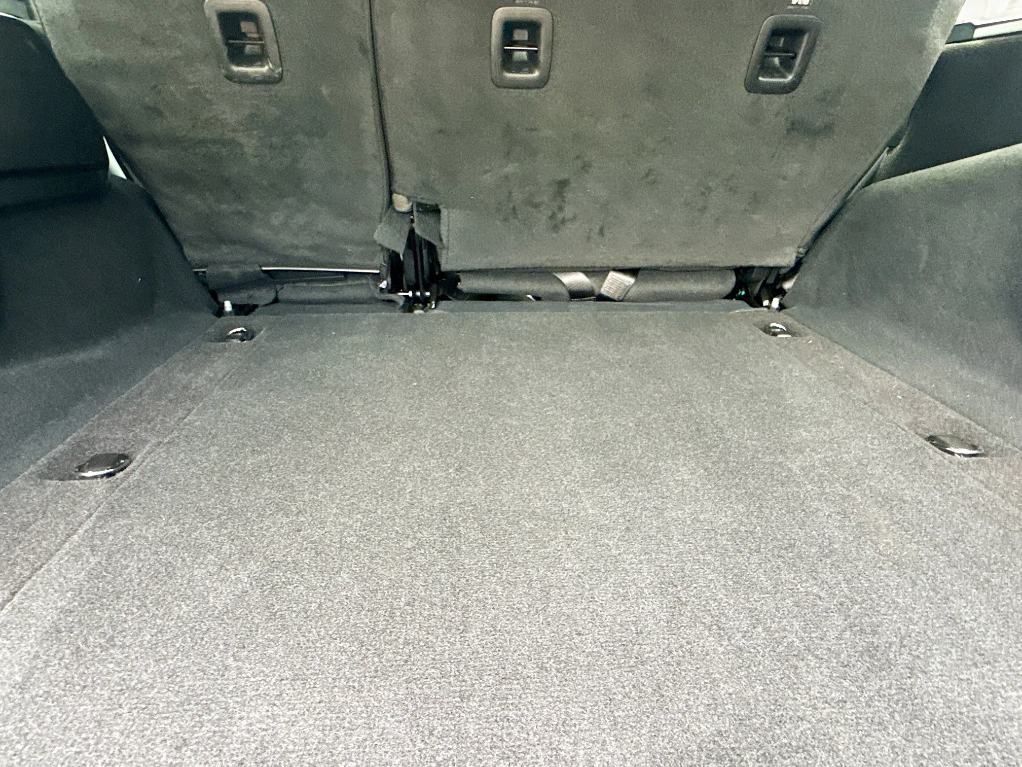 Used 2024 Silver Zynith Clearcoat Jeep Sport S image 11