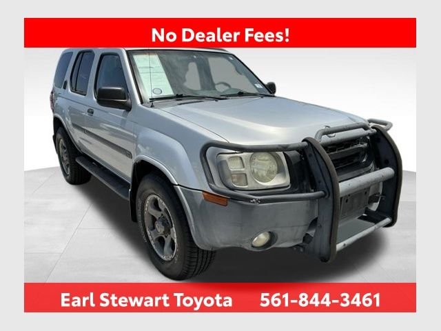 Used 2004 Silver Nissan SE image 1