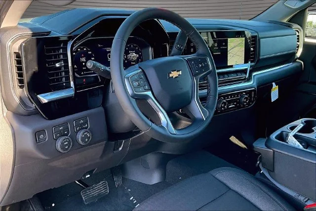 2026 Chevrolet Silverado 1500 LT - Photo 7