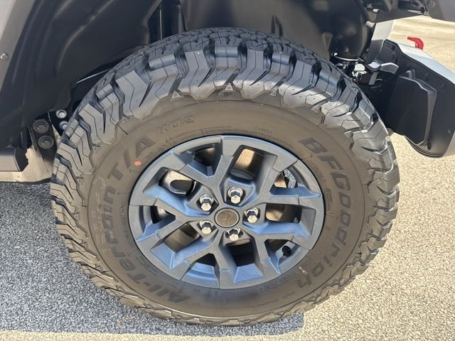 New 2026 White Jeep Sport S image 13