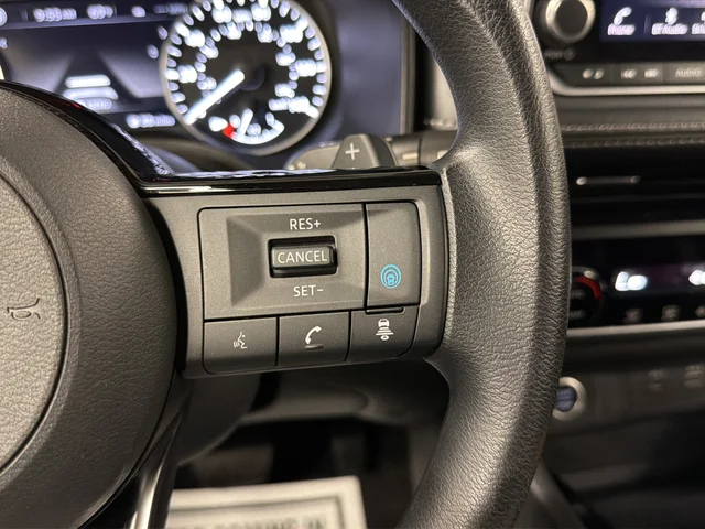 Used 2023 Gray Nissan SV image 17