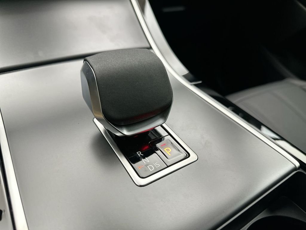 New 2026 Fuji White Land Rover S image 12