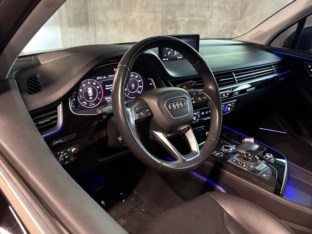 Used 2018 Orca Black Metallic Audi 3.0T Prestige image 4