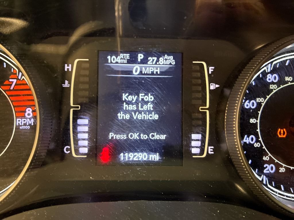 Used 2021 Red Jeep Latitude Lux image 12