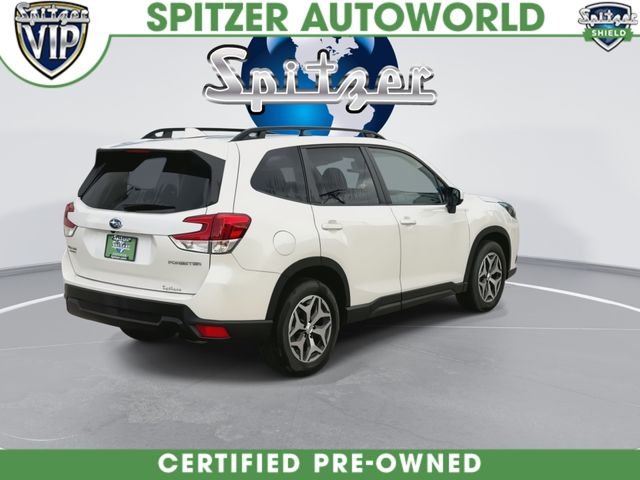 Used 2023 White Subaru Premium image 9