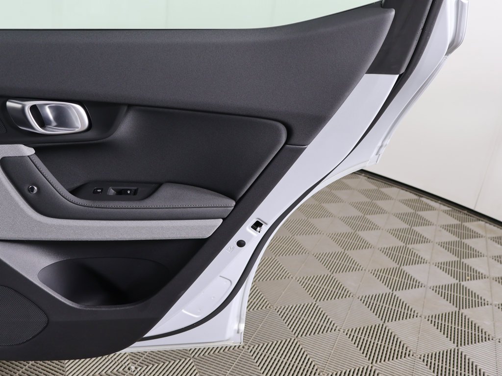 Used 2024 Gray Polestar Long Range Dual Motor image 25