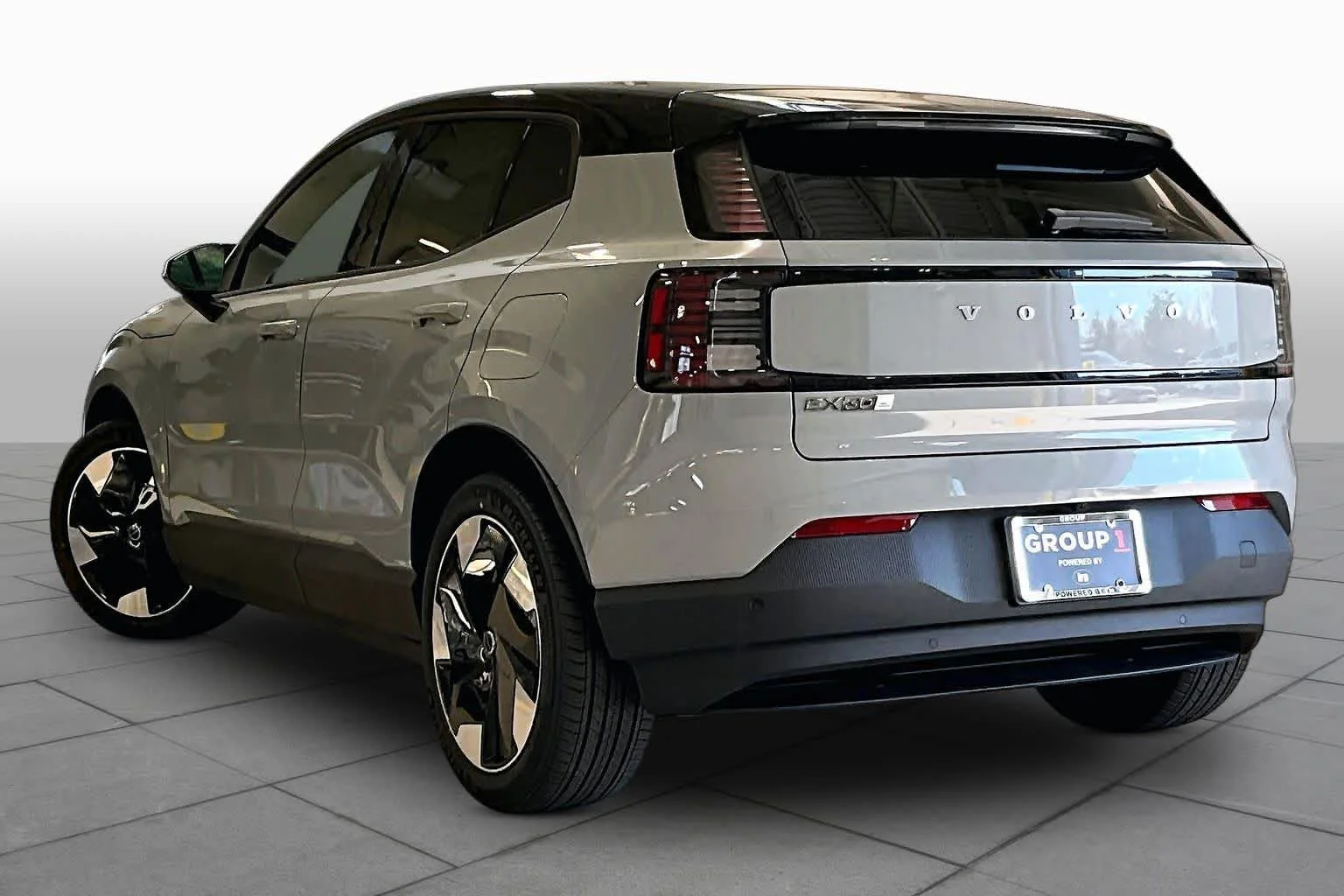 New 2026 Vapour Grey Volvo Plus image 3