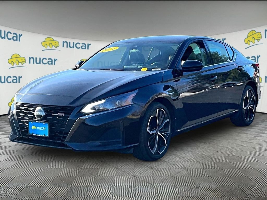 Used 2024 Black Nissan 2.5 SR image 3