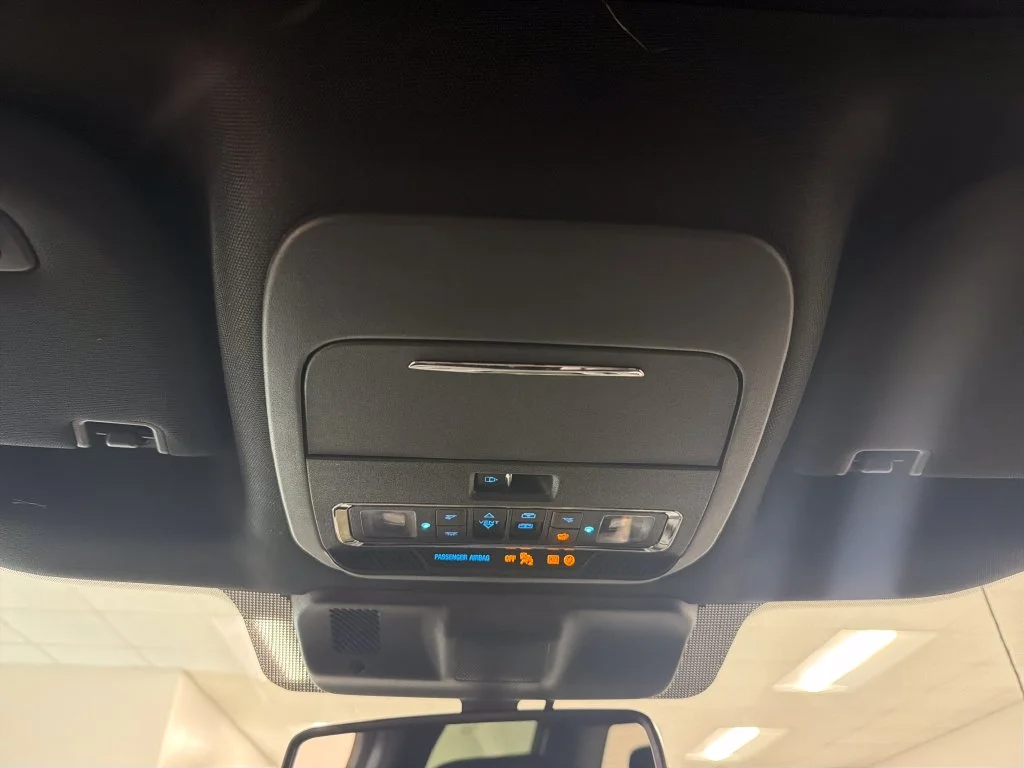 New 2026 Star White Metallic Tri-Coat Ford Platinum® image 16