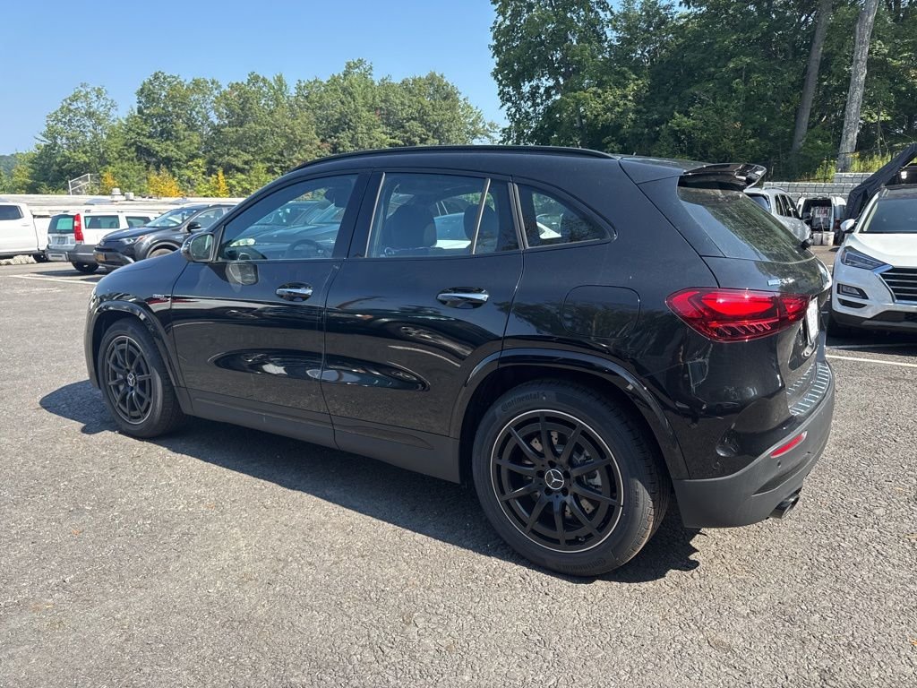 2026 Mercedes-Benz GLA AMG GLA 35 - Photo 6