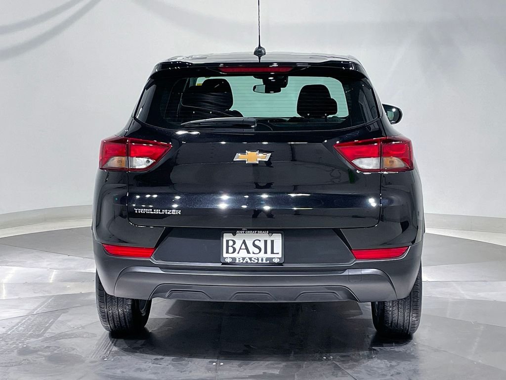 Used 2023 Black Chevrolet LS image 12
