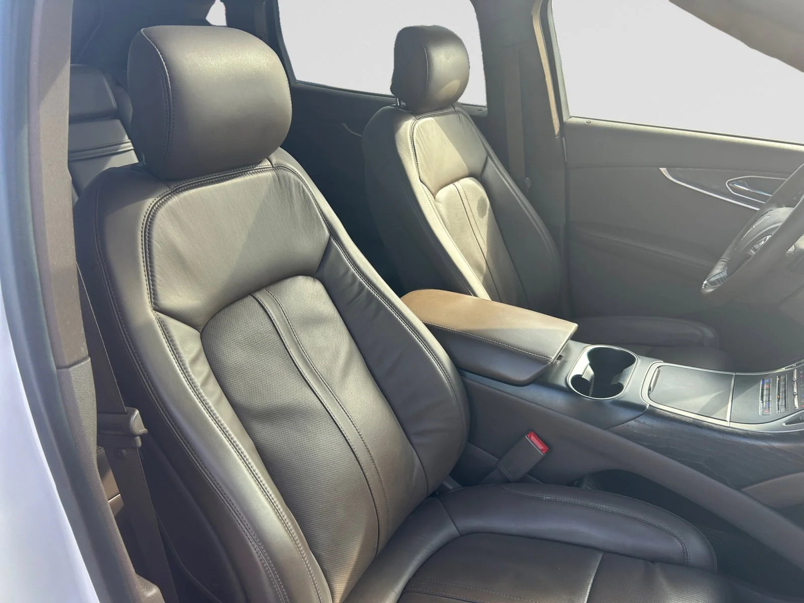 Used 2018 WHITE Lincoln RESERVE AWD image 12