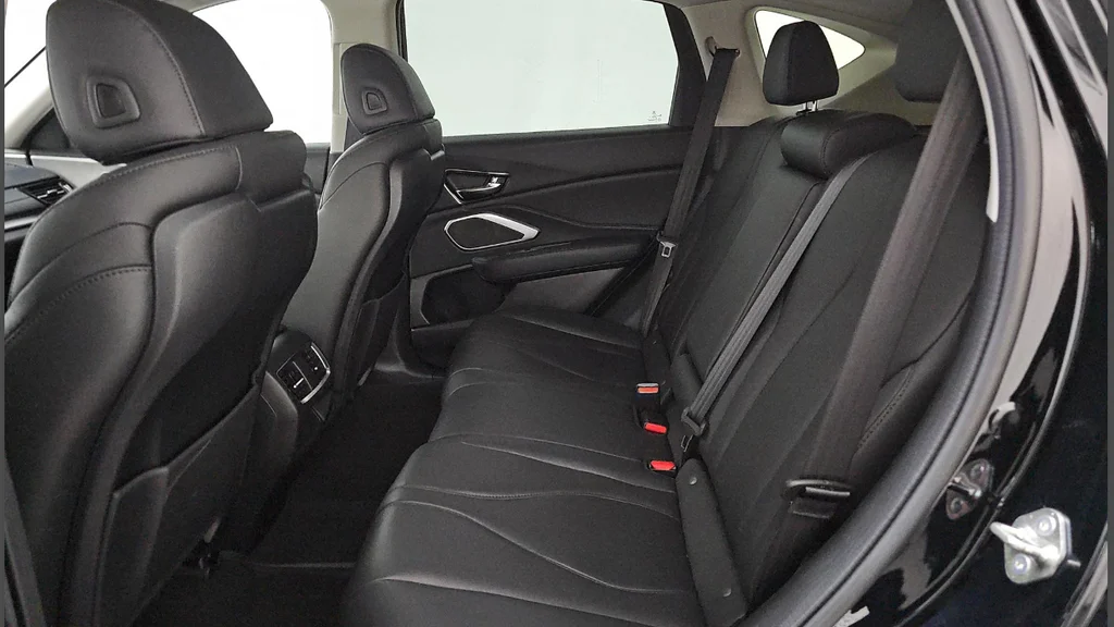 Used 2019  Acura Base image 14