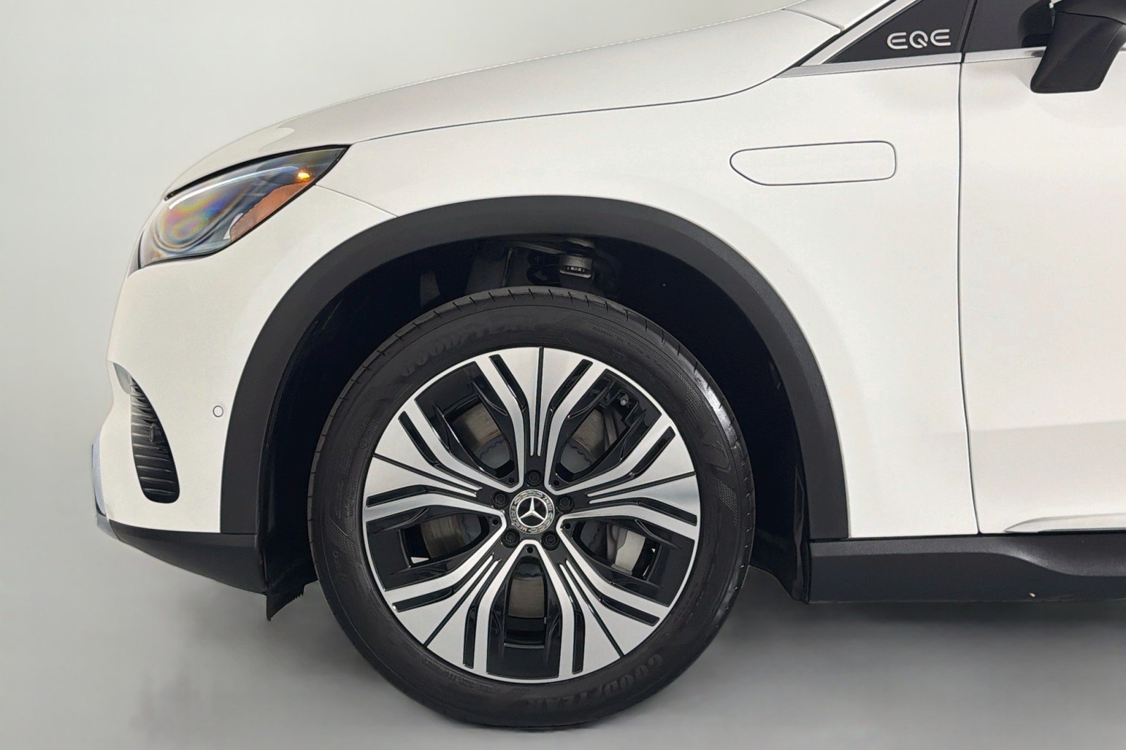 Certified Used 2024 Polar White Mercedes-Benz 350 image 11