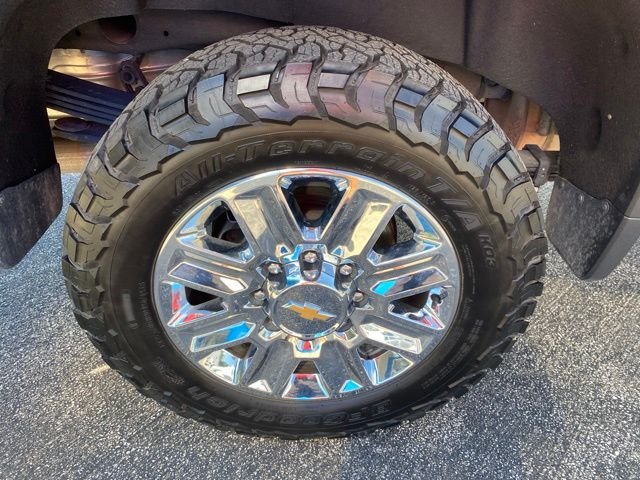 Used 2024 Red Chevrolet High Country image 42