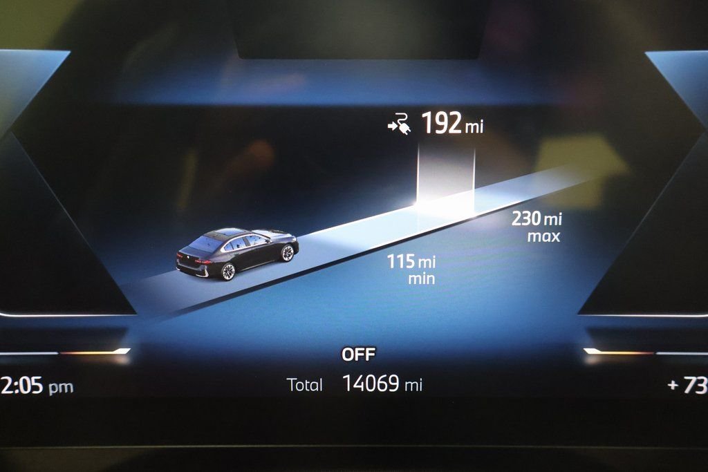 2025 BMW i5 40 - Photo 17