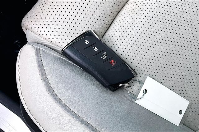 Used 2023 Black Lexus 350 Luxury image 11