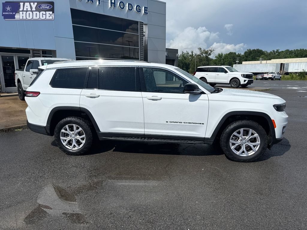 Used 2022 White Jeep Limited image 8