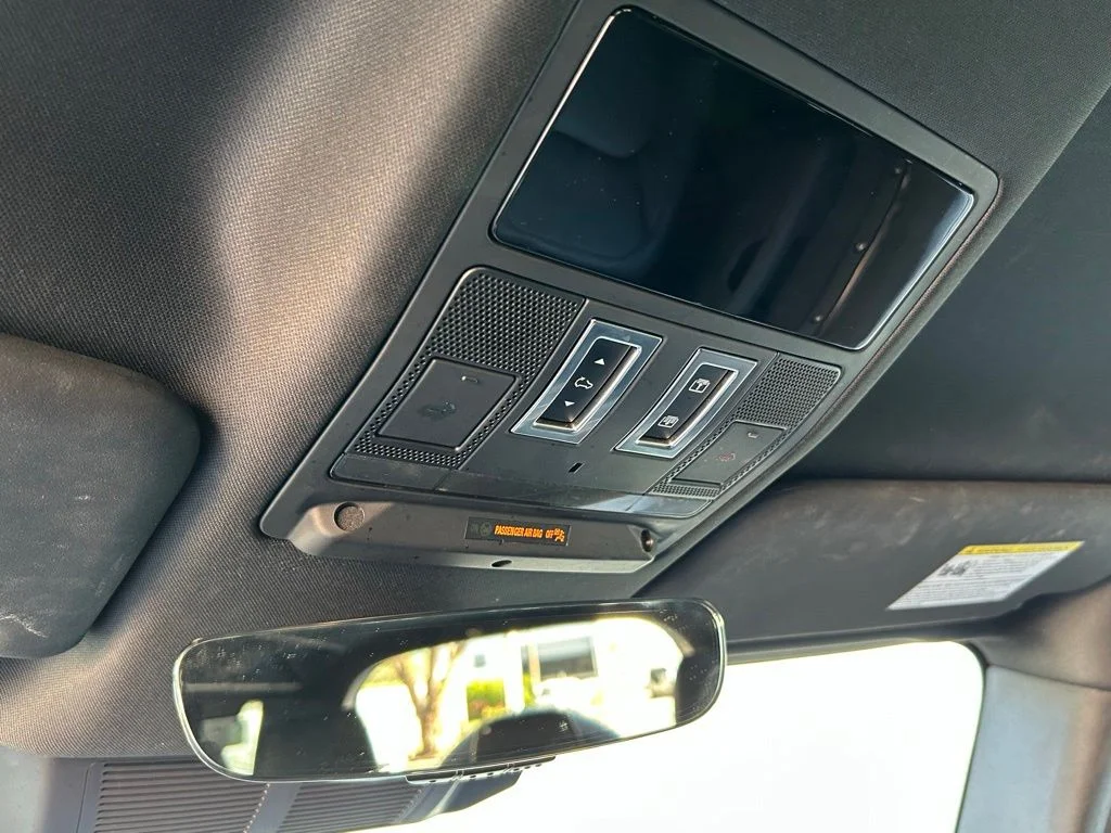 Used 2025 Black Land Rover S image 27