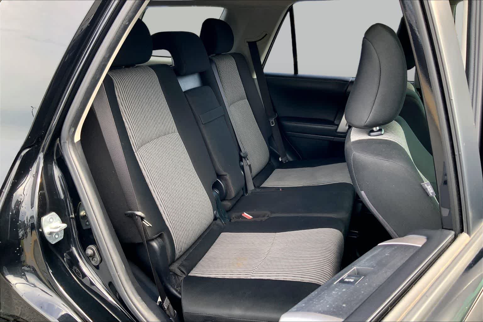 Used 2022 Midnight Black Metallic Toyota SR5 image 18