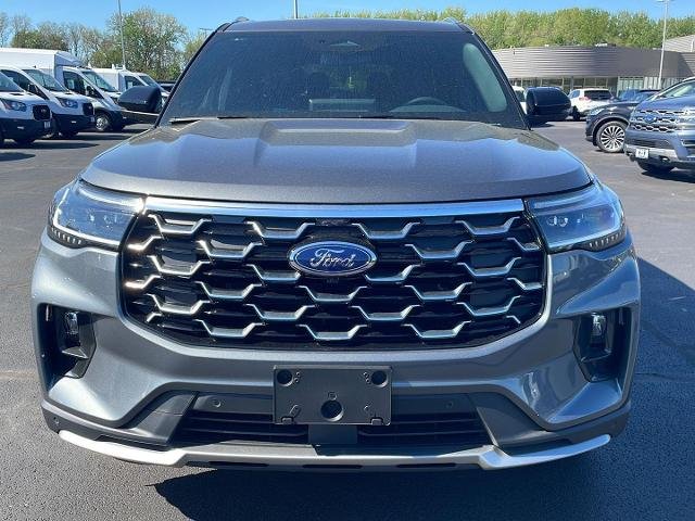 New 2026 Carbonized Gray Metallic Ford Platinum™ image 8