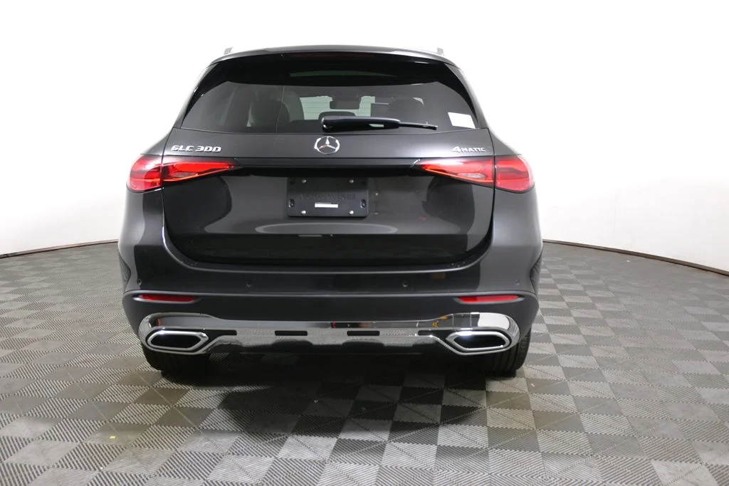 Used 2027 Gray Mercedes-Benz GLC 300 image 6