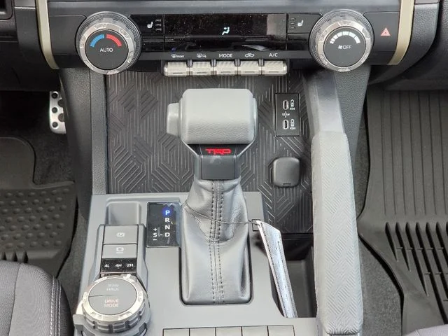 2026 Toyota Tacoma TRD Sport - Photo 10
