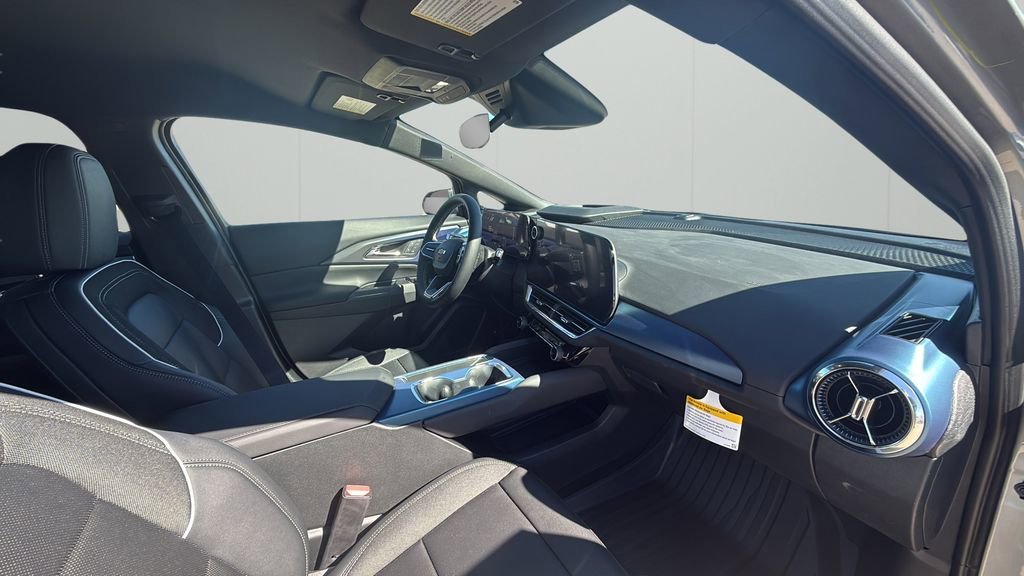2026 Chevrolet Equinox EV 2LT - Photo 43