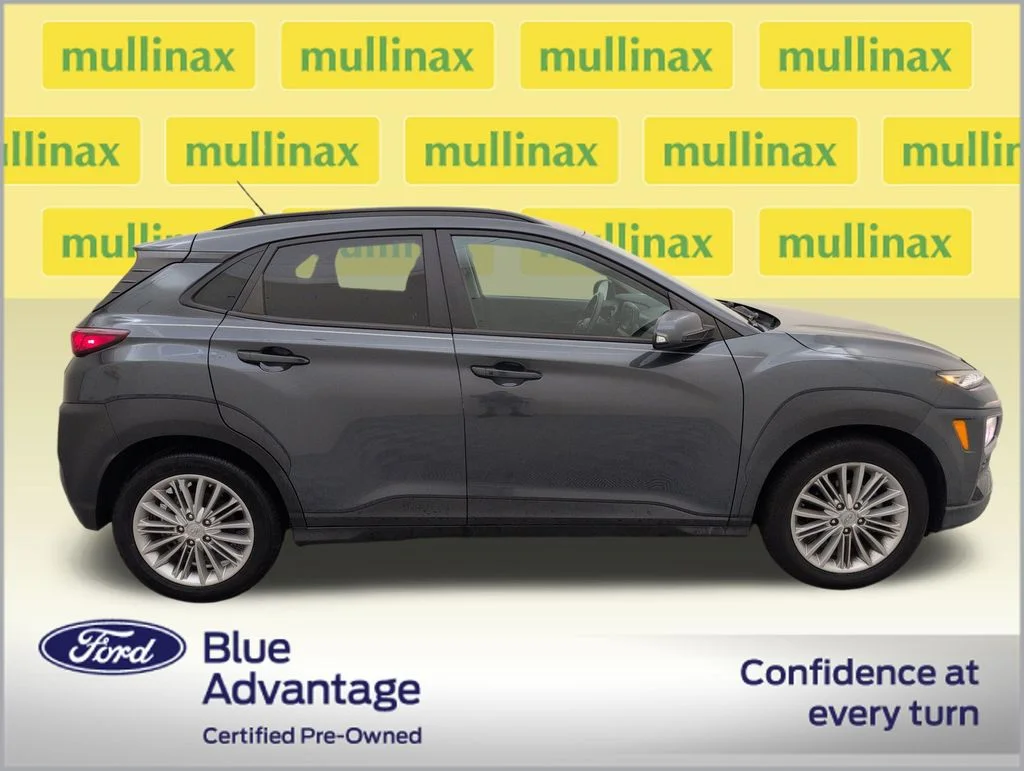 Used 2021 Gray Hyundai SEL image 2