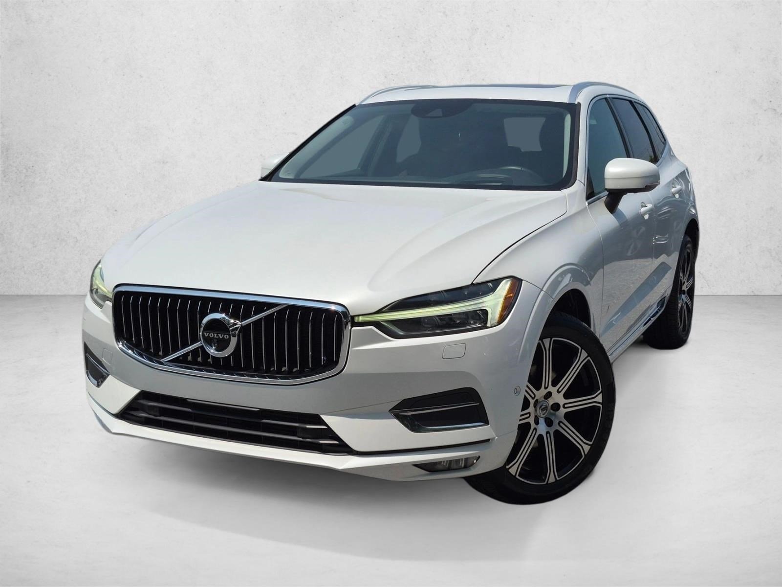 Used 2018 Crystal White Metallic Volvo Inscription image 1