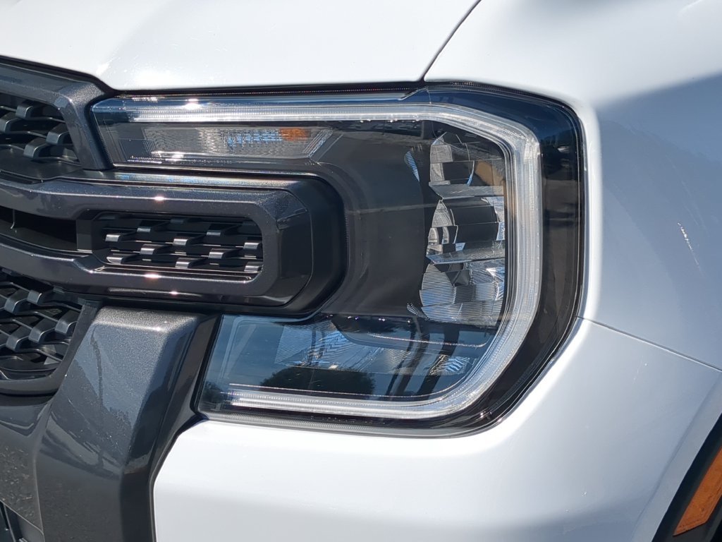 Used 2025 White Ford XLT image 7