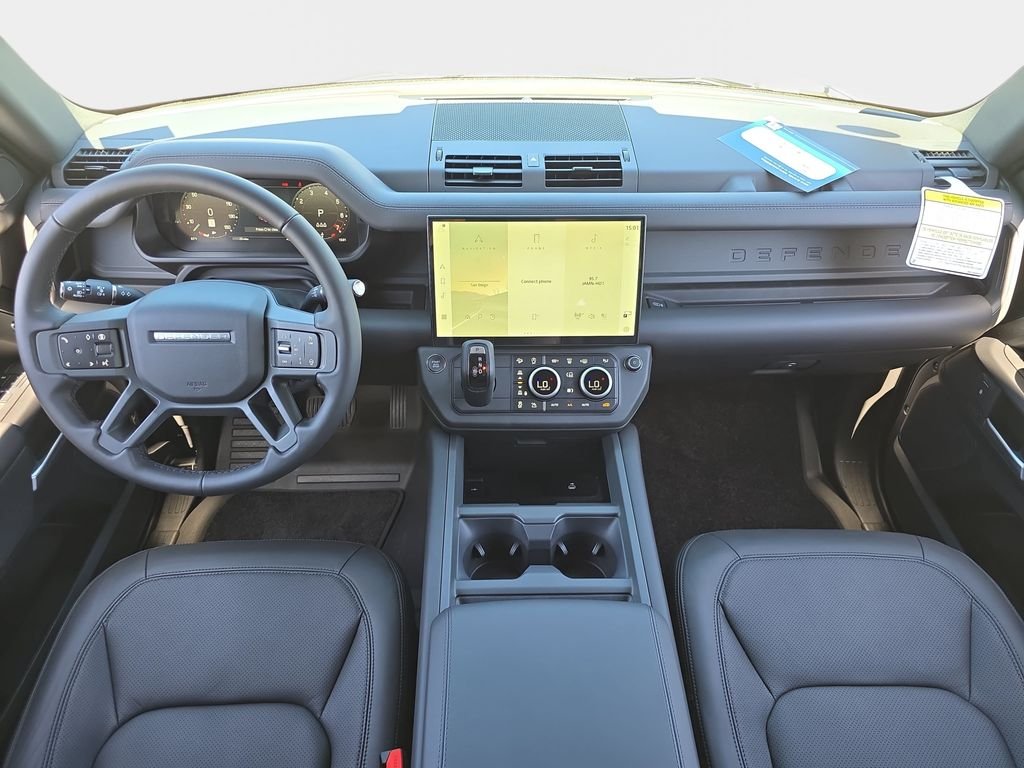 New 2026 Carpathian Grey Land Rover X-Dynamic SE image 9
