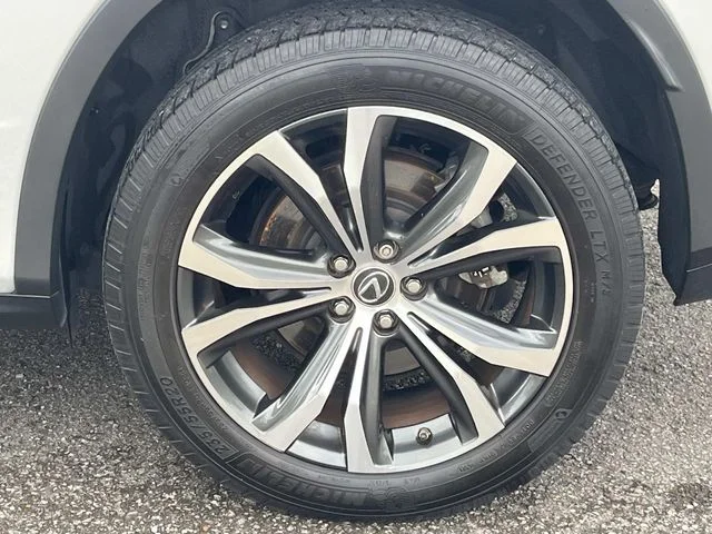 Used 2019 Silver Lexus 350 image 11