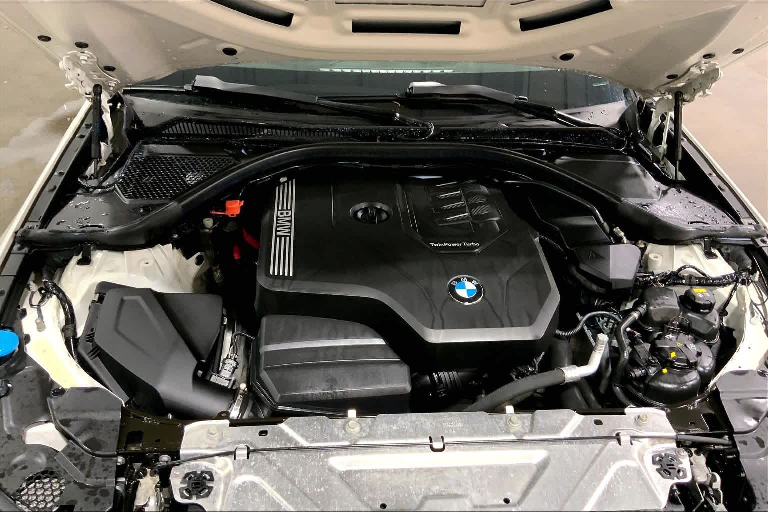 Used 2020 Alpine White BMW 330i xDrive image 32