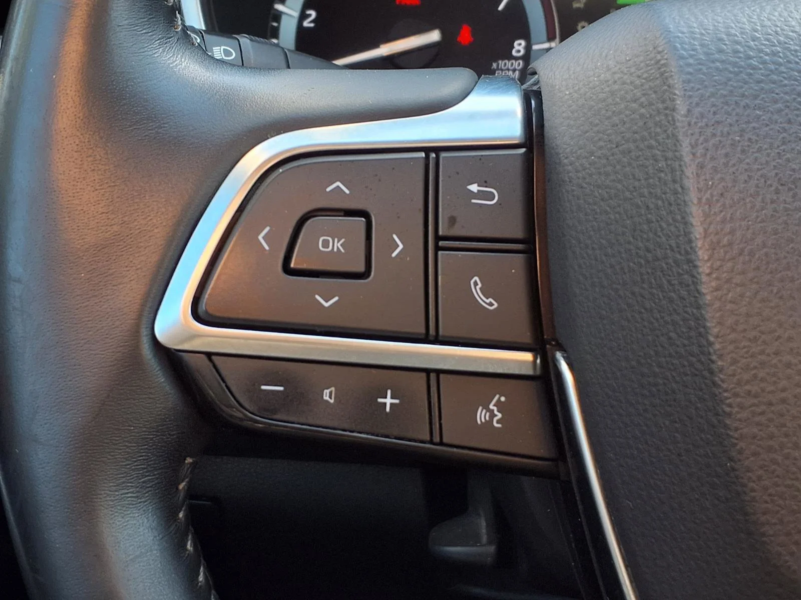 2021 Toyota Highlander XLE - Photo 16