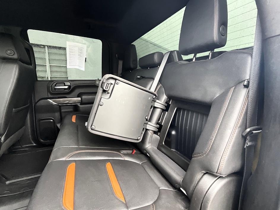 Used 2021 White GMC AT4 image 19