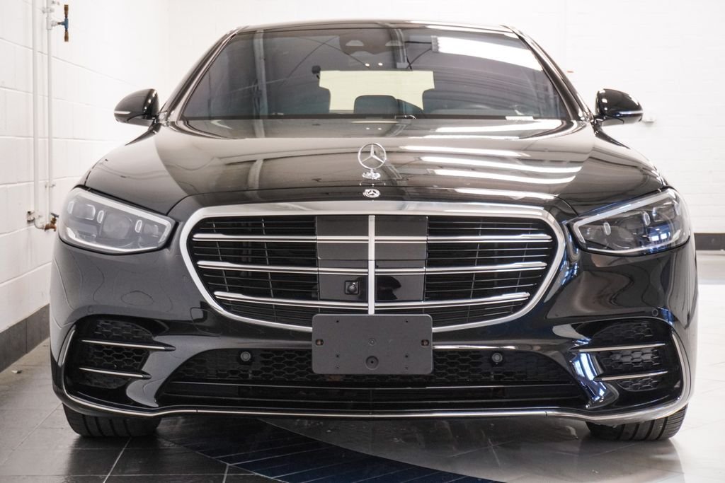 Used 2024 Black Mercedes-Benz S 580 image 36