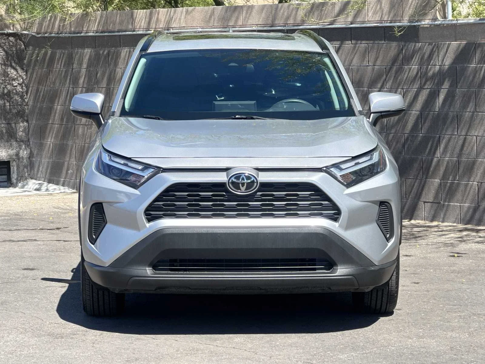Used 2022 Silver Sky Metallic Toyota XLE image 3