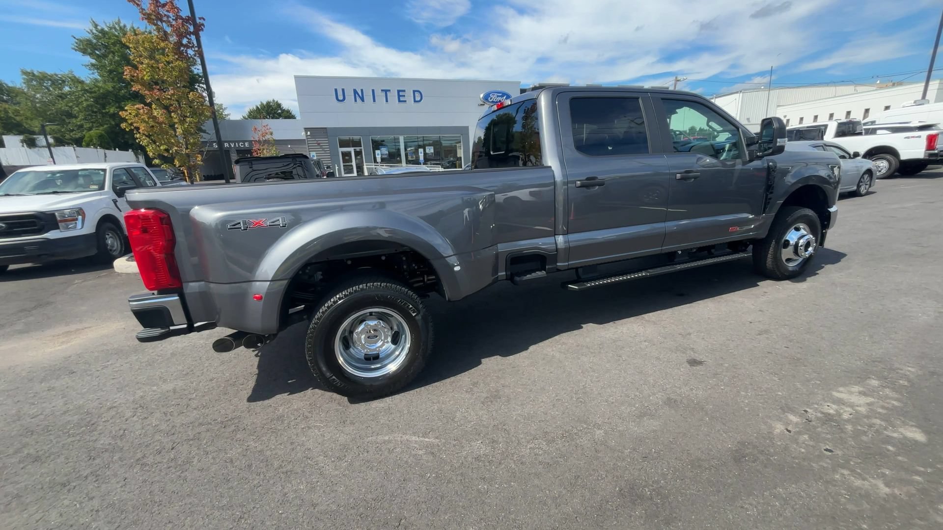 New 2027 Carbonized Gray Metallic Ford F-350® XL image 8