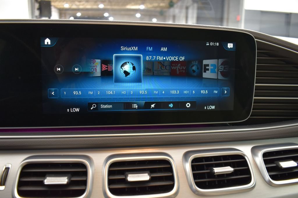 Used 2020 White Mercedes-Benz GLE 450 image 9