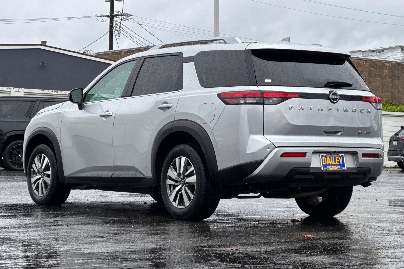 2025 Nissan Pathfinder SL - Photo 65