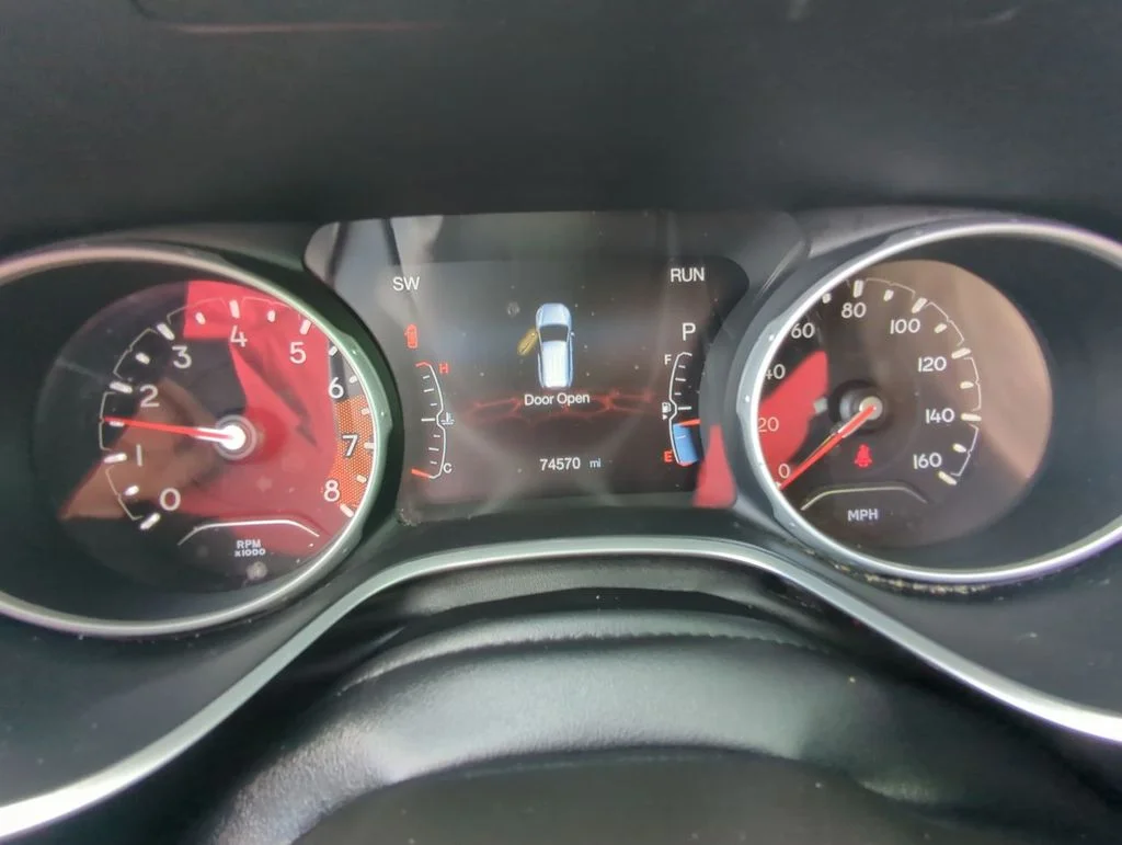 Used 2021 Blue Jeep Latitude image 16