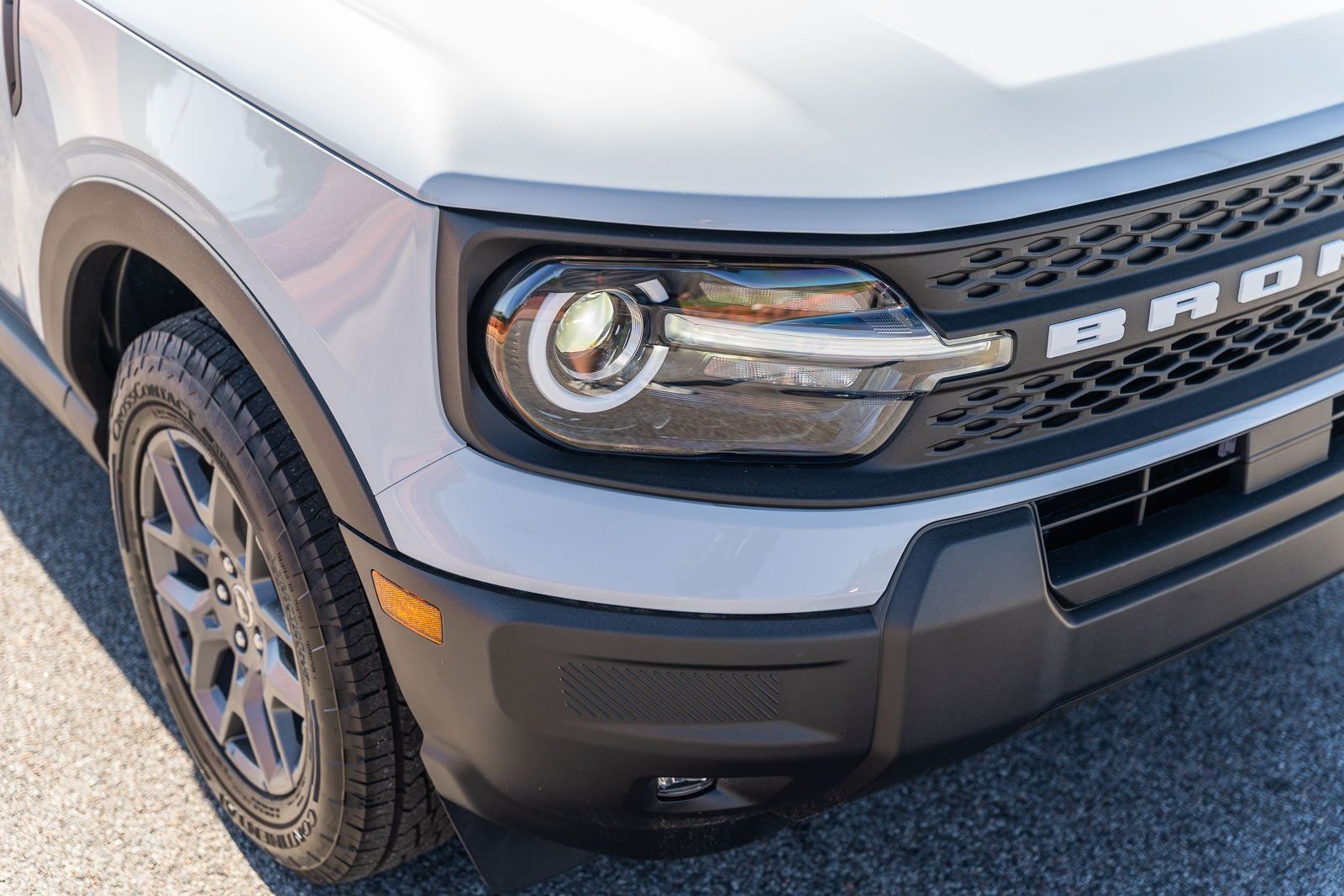 New 2026 Space White Metallic Ford Big Bend® image 6