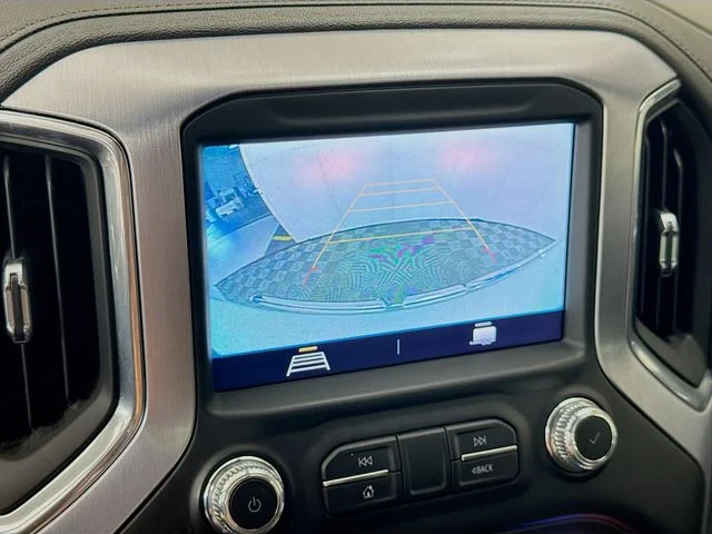 Used 2021 Silver GMC Elevation image 14