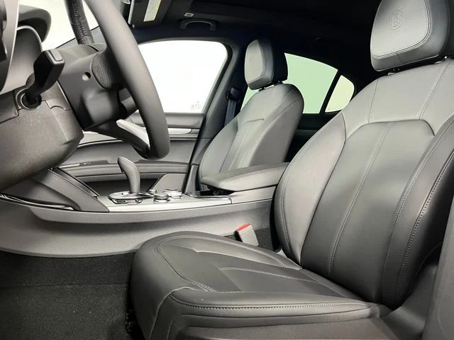 2026 Alfa Romeo Stelvio Base - Photo 6