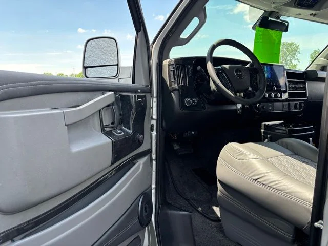 New 2026 Special Exterior Color GMC Explorer Limited SE image 14