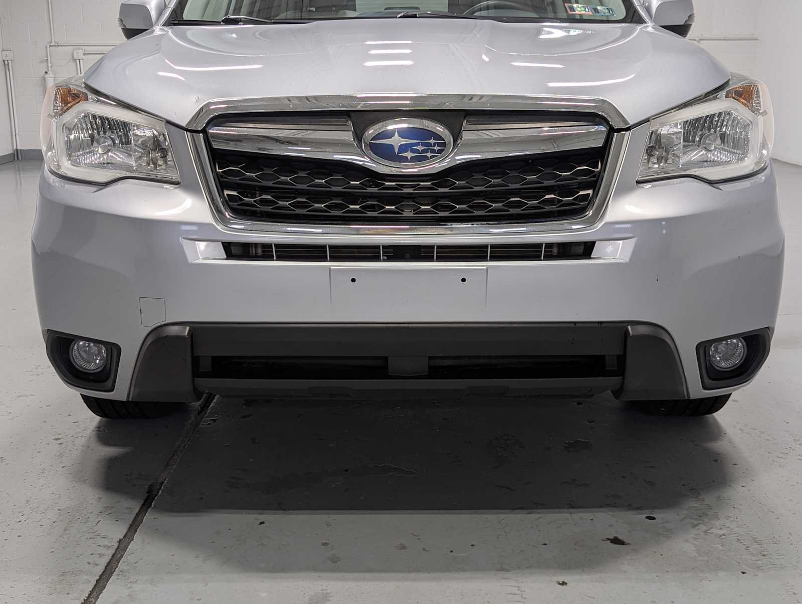 Used 2016 Ice Silver Metallic Subaru 2.5i Touring image 2