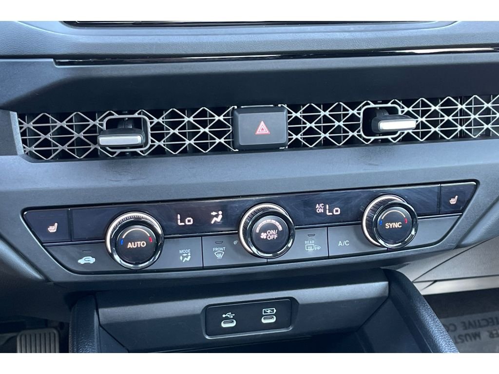 Used 2024 Canyon River Blue Metallic Honda EX image 27